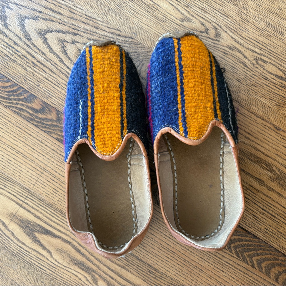 Colorful Striped Men’s Shoes